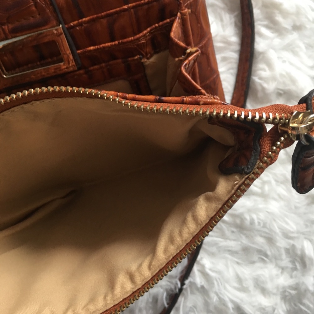 ✨ 4 compartment buckle purse - Picture 4 of 7